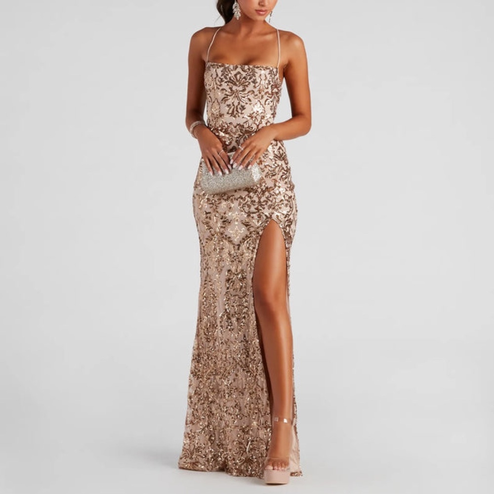 Windsor Kinsley Formal Sequin Mermaid Dress Gold